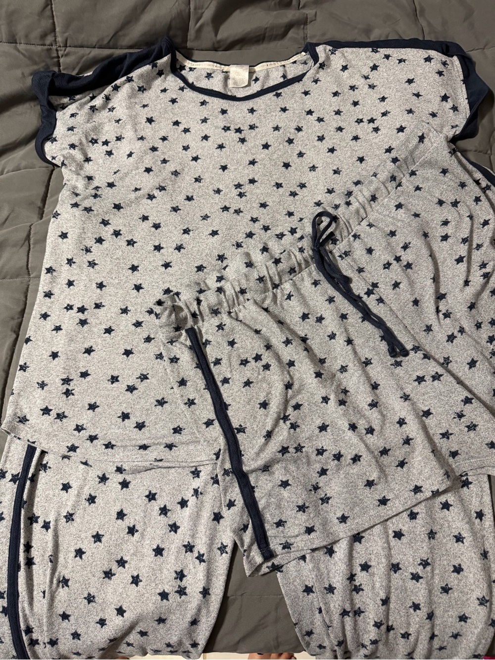 Lucky Brand Heather Gray and Navy Star-Print Pajama Set